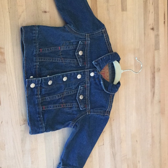Guess jean jacket size 6-9 months - Picture 2 of 3